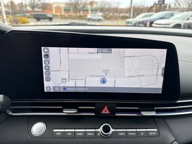 Certified 2021 Hyundai Elantra Limited w/ Cargo Package image 19