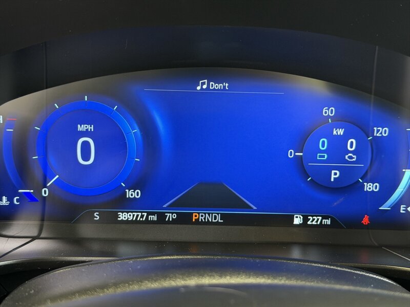 Used 2020 Ford Escape SE Sport FWD image 23