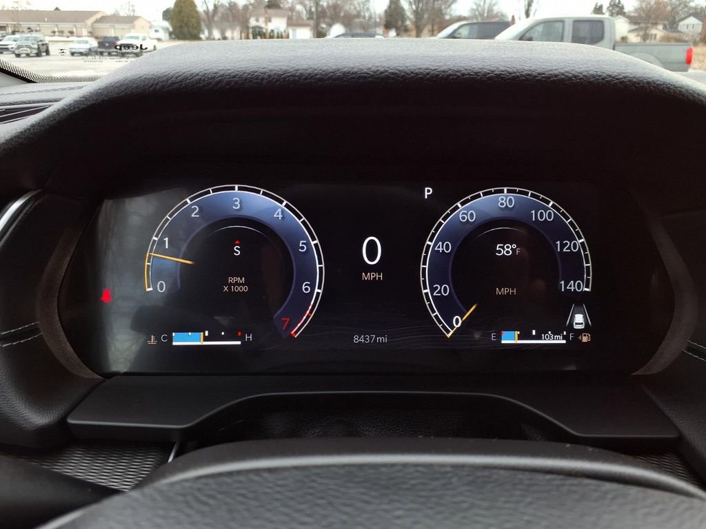 Used 2025 Jeep Grand Cherokee L Laredo w/ Luxury Tech Group I image 4