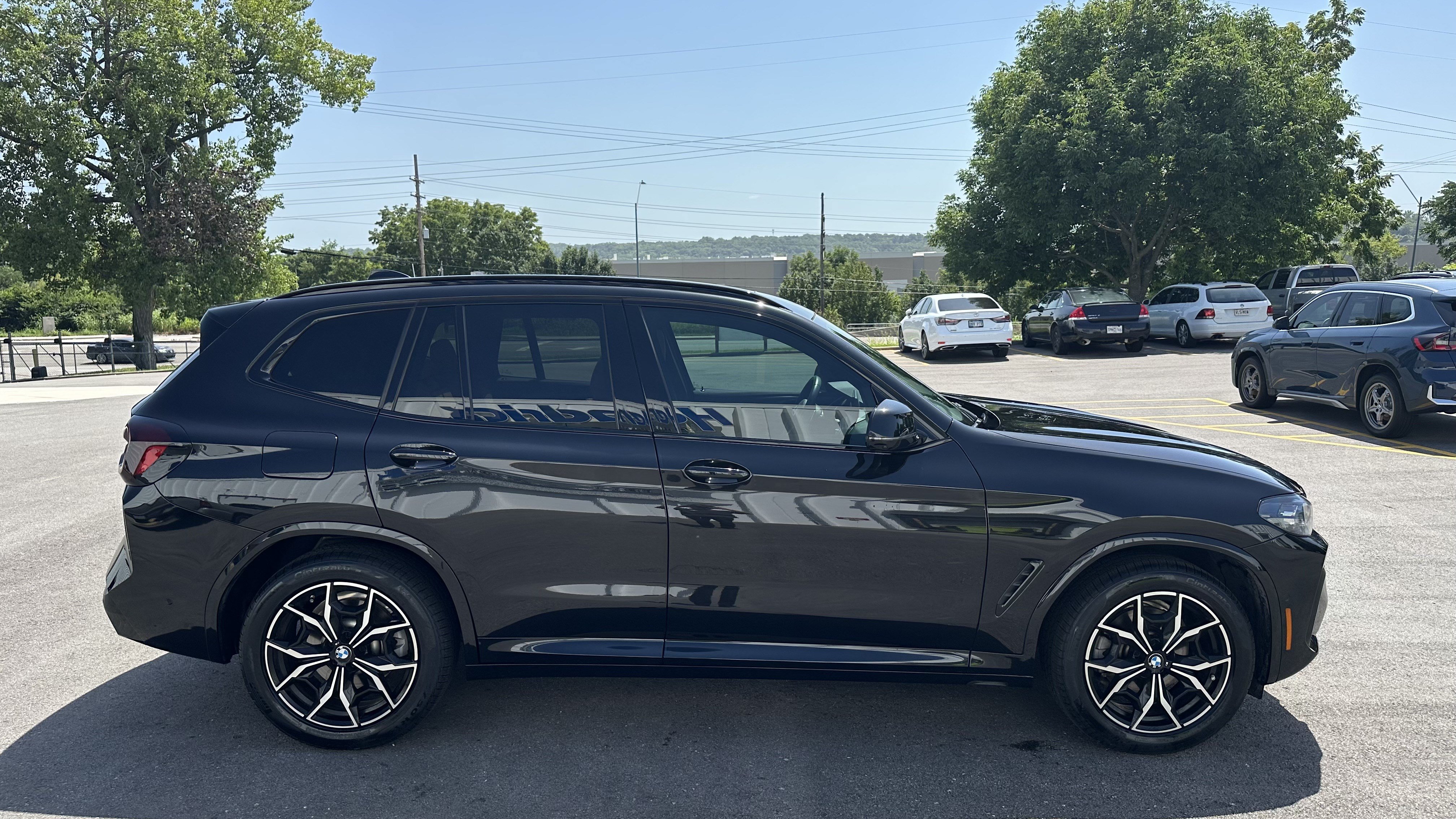 Used 2023 BMW X3 xDrive30i w/ M Sport Package AWD/4WD image 11