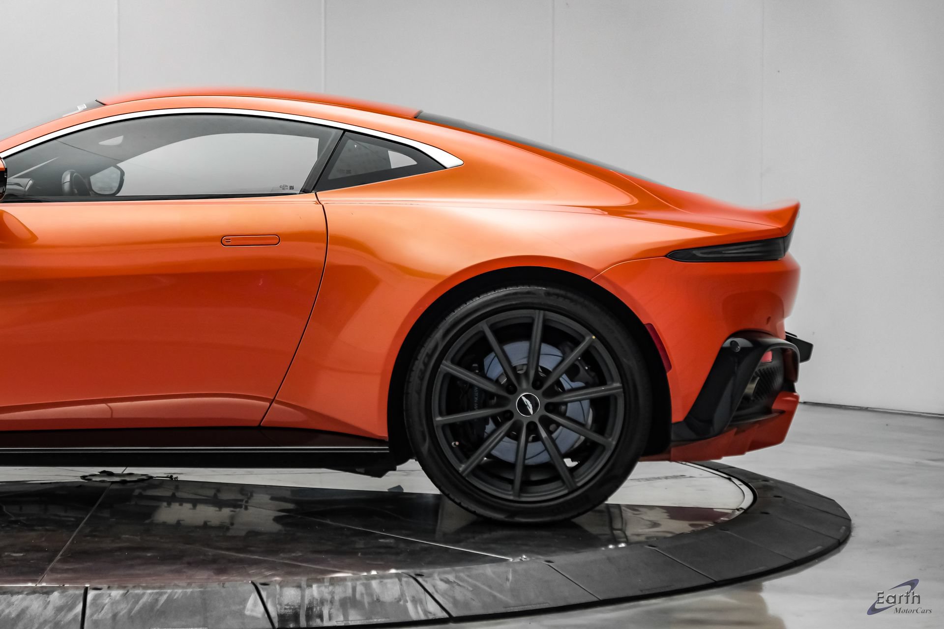 Used 2020 Aston Martin V8 Vantage Coupe RWD image 11