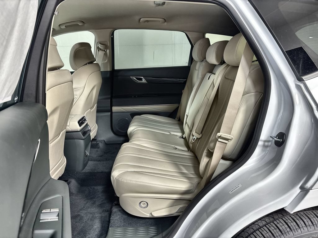 New 2026 Genesis GV80 2.5T RWD image 24