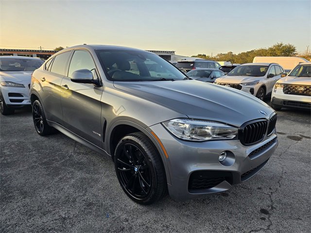 Used 2019 BMW X6 sDrive35i w/ M Sport Package image 2