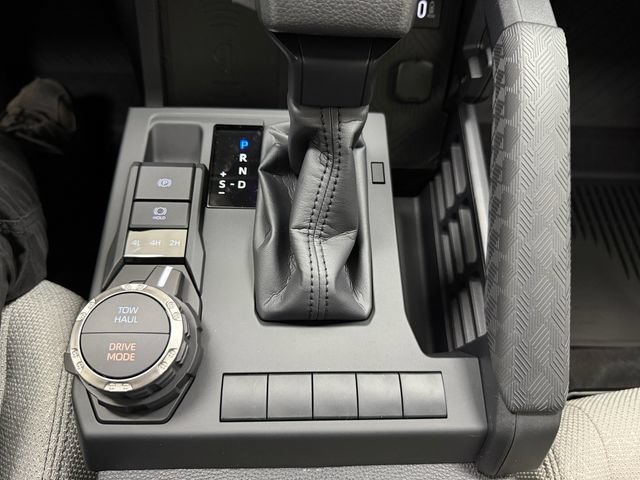 New 2026 Toyota 4Runner SR5 AWD/4WD image 21