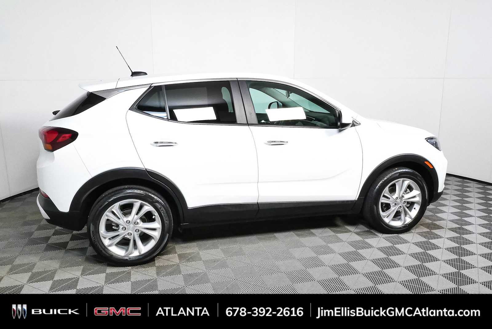Used 2023 Buick Encore GX Preferred FWD image 2