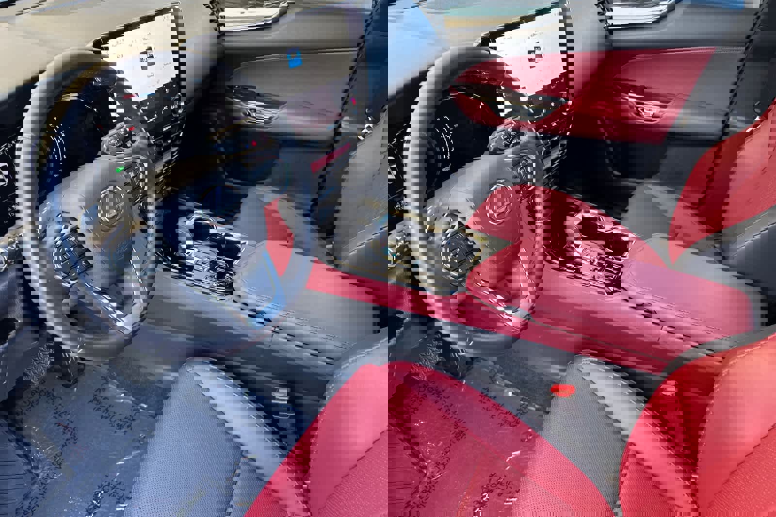 Used 2023 Lexus NX 350h Premium image 11