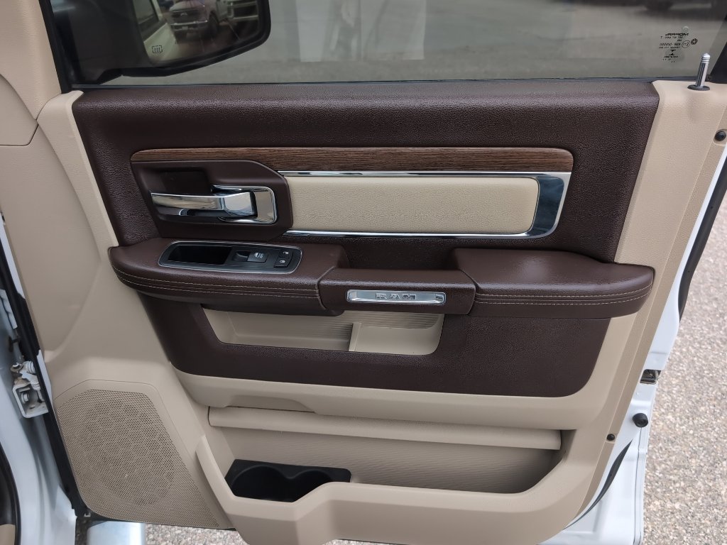 Used 2017 RAM 1500 Laramie w/ Convenience Group AWD/4WD image 20