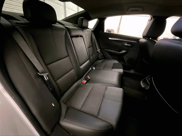 Used 2019 Chevrolet Impala LT FWD image 26