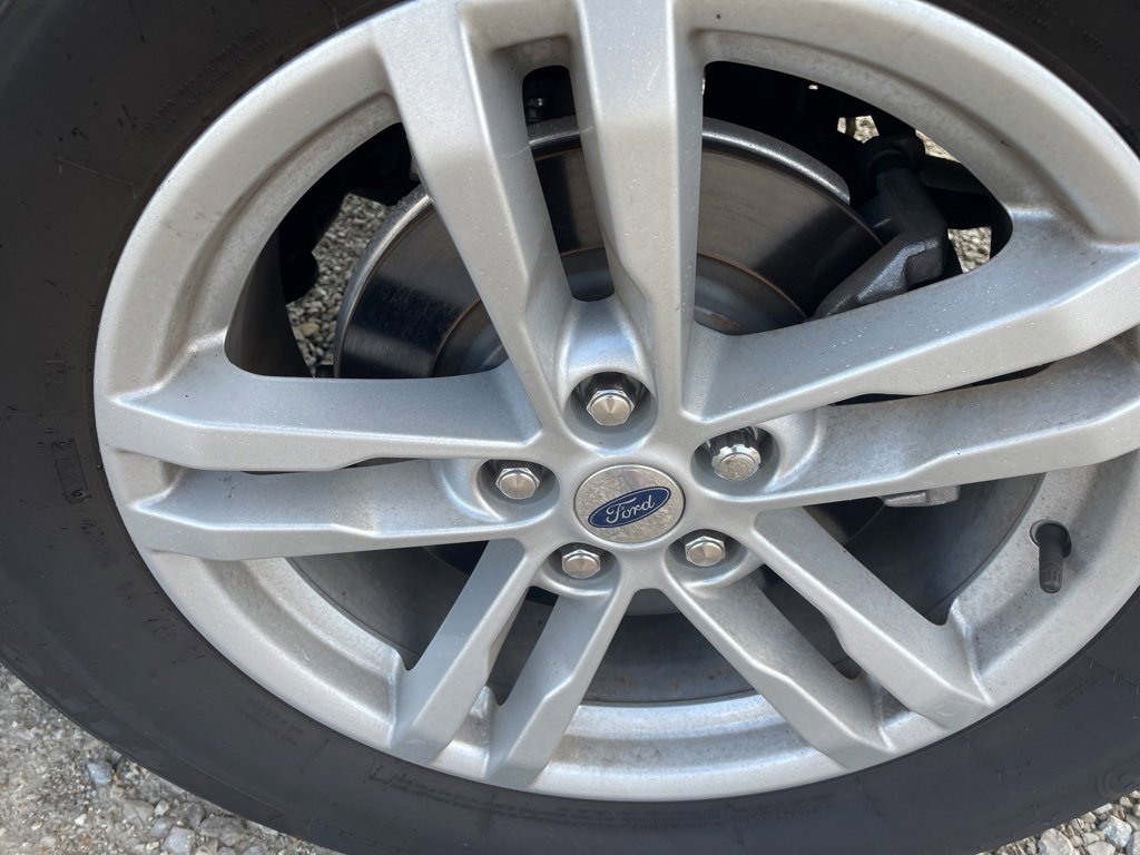 Certified 2022 Ford Explorer XLT w/ Equipment Group 202A image 9