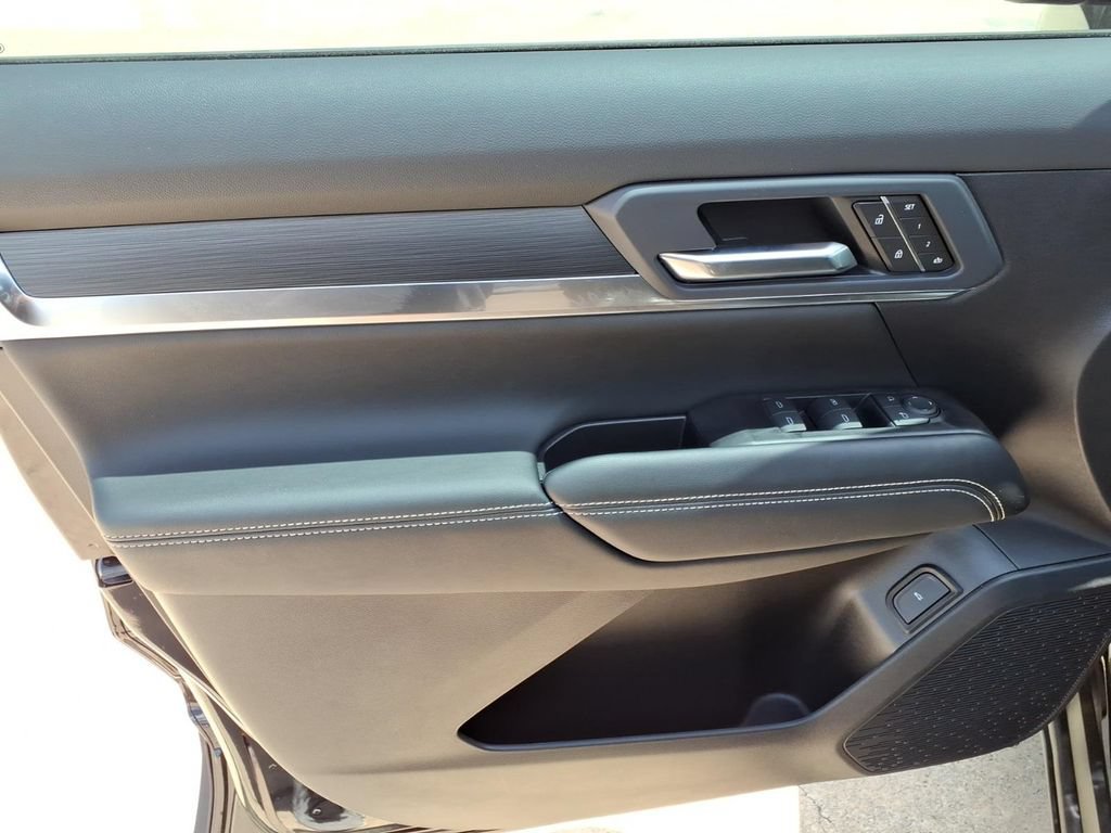 New 2027 GMC Terrain Elevation w/ Elevation Premium Package FWD image 15