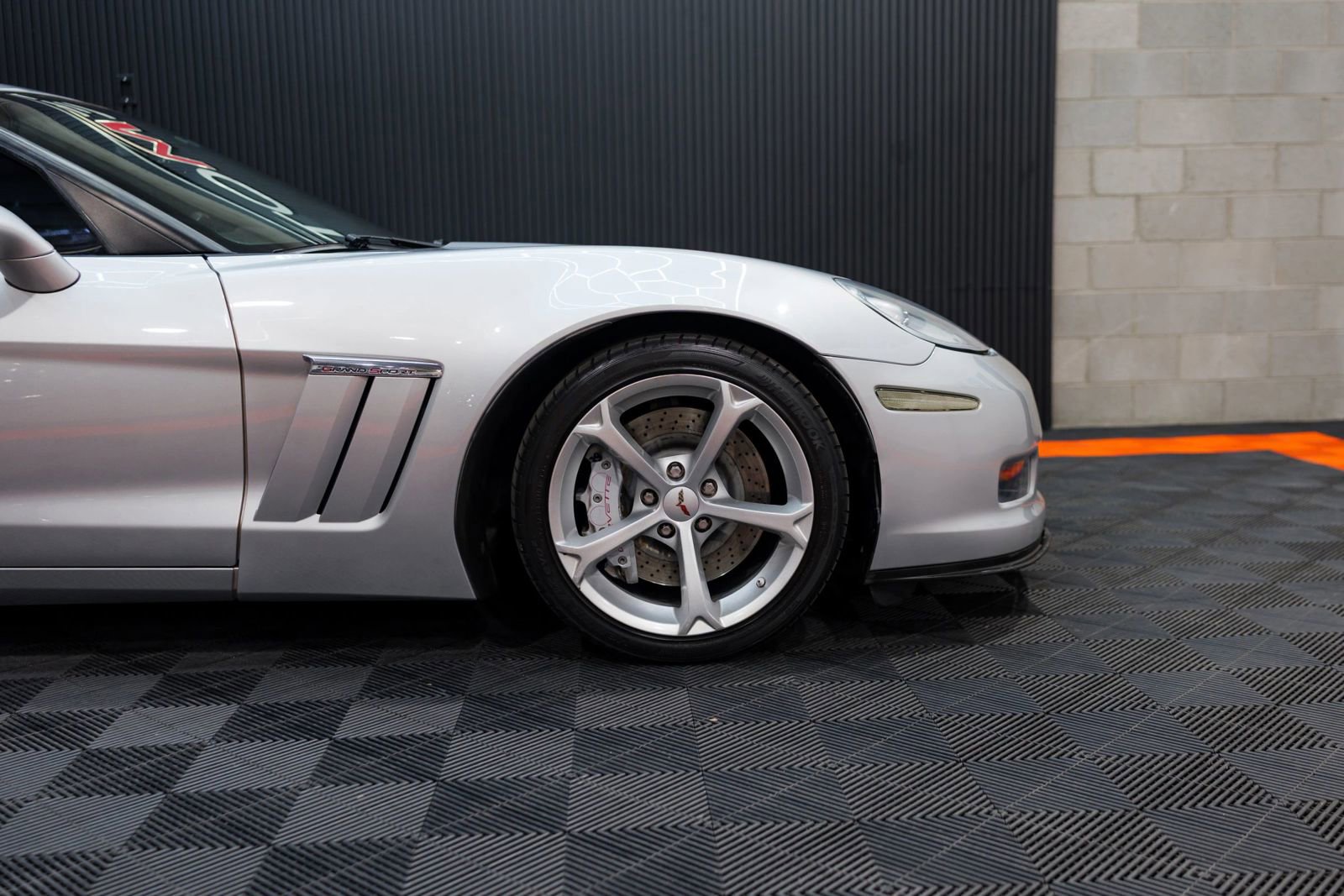 Used 2010 Chevrolet Corvette Grand Sport image 16