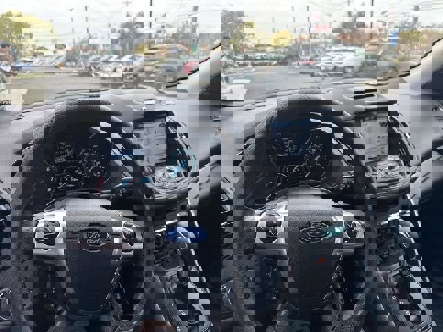 Used 2016 Ford Escape SE w/ Equipment Group 201A AWD/4WD image 18