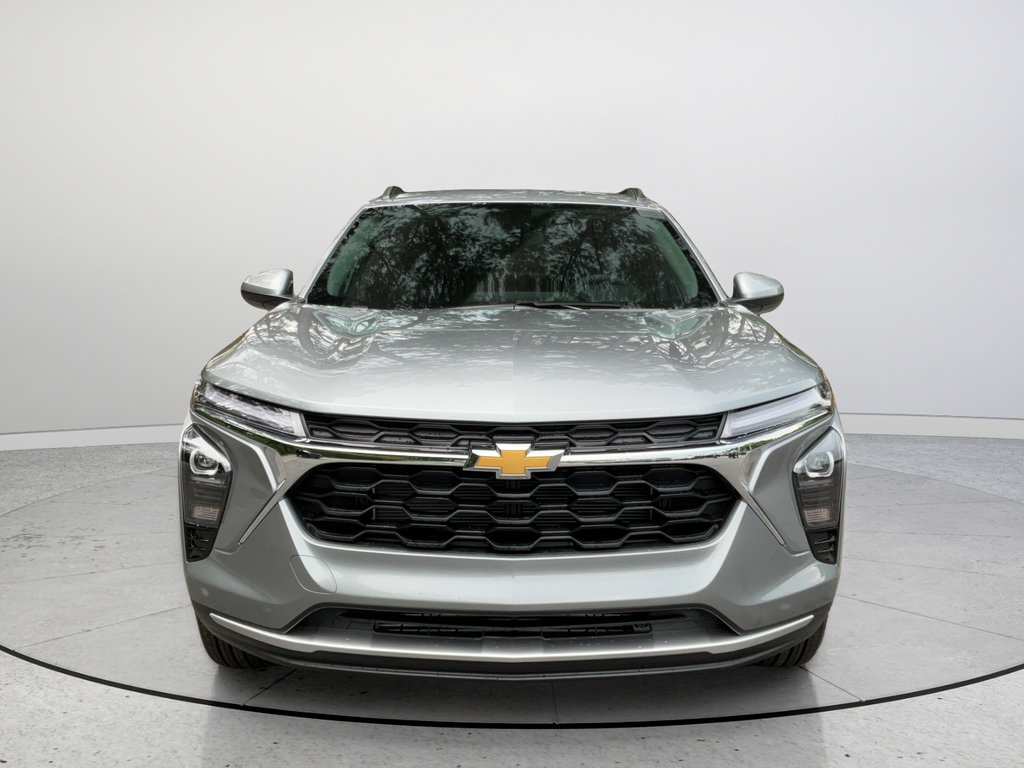New 2026 Chevrolet Trax LT FWD image 2