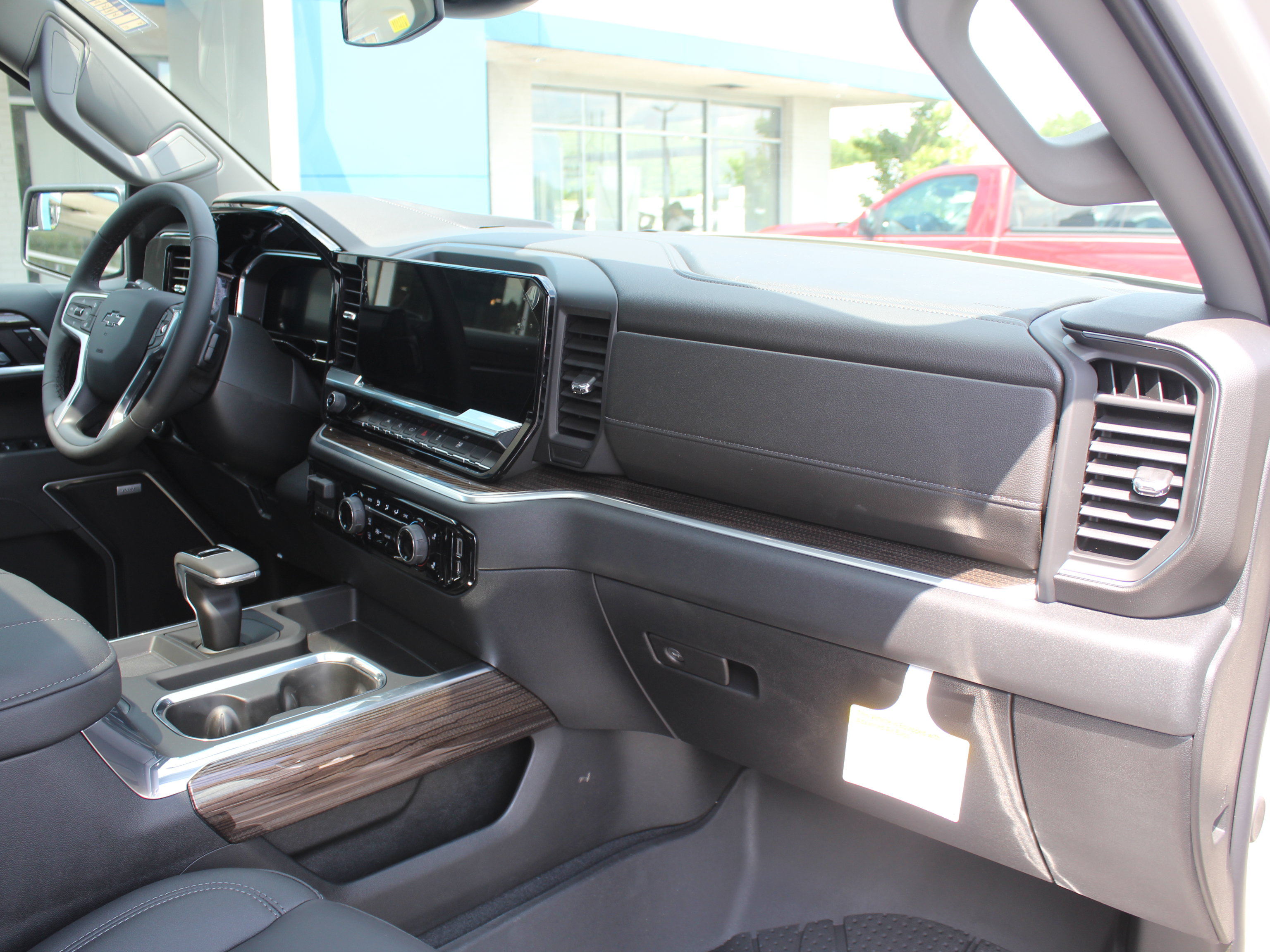 New 2026 Chevrolet Silverado 1500 RST w/ Dark Appearance Package AWD/4WD image 14