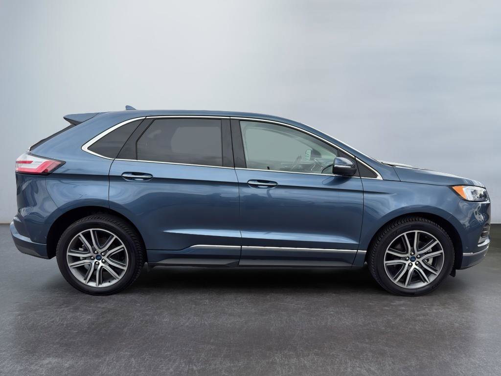 Used 2019 Ford Edge Titanium w/ Equipment Group 301A image 6