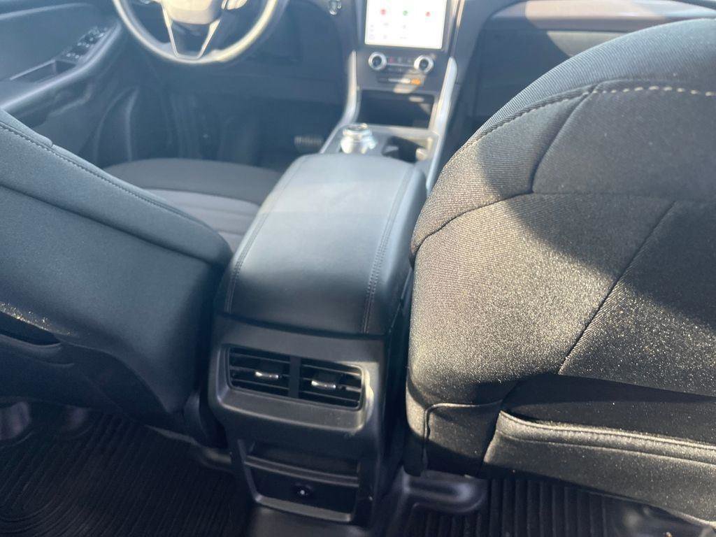 Used 2024 Ford Edge SE w/ Black Appearance Package AWD/4WD image 27