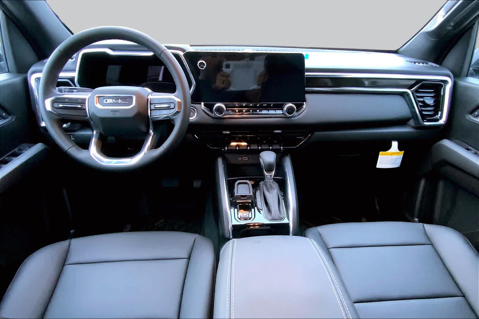New 2025 GMC Canyon Elevation w/ Convenience Package RWD image 5