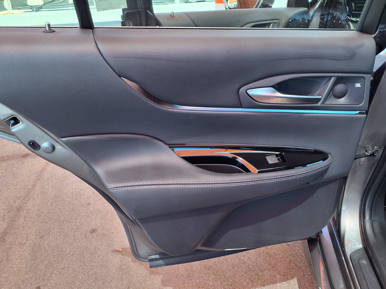 Used 2026 Toyota Mirai RWD image 9