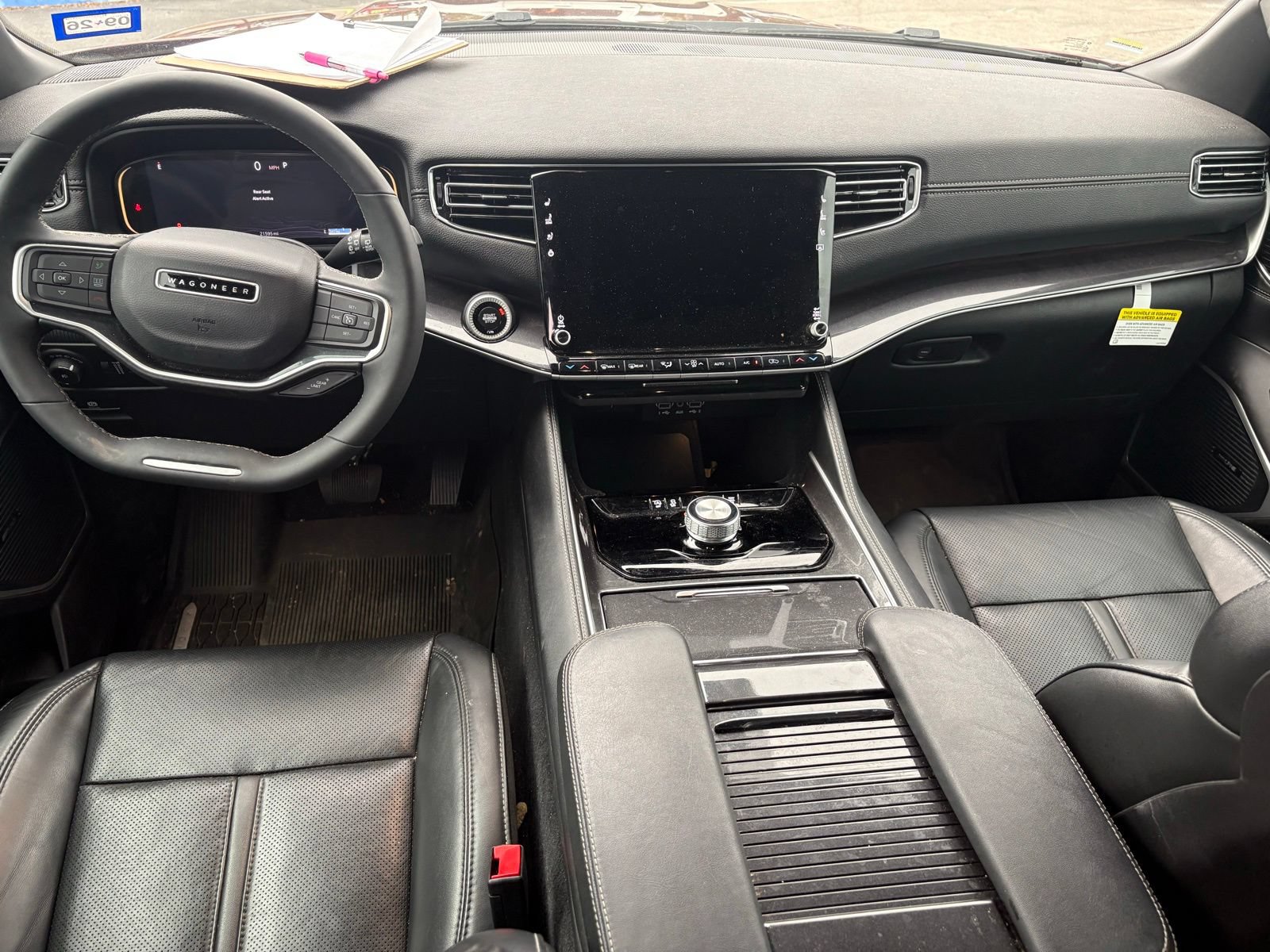 Used 2024 Jeep Wagoneer 2WD image 11