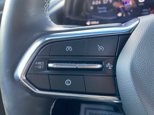 Used 2025 Chevrolet Traverse LT FWD image 15