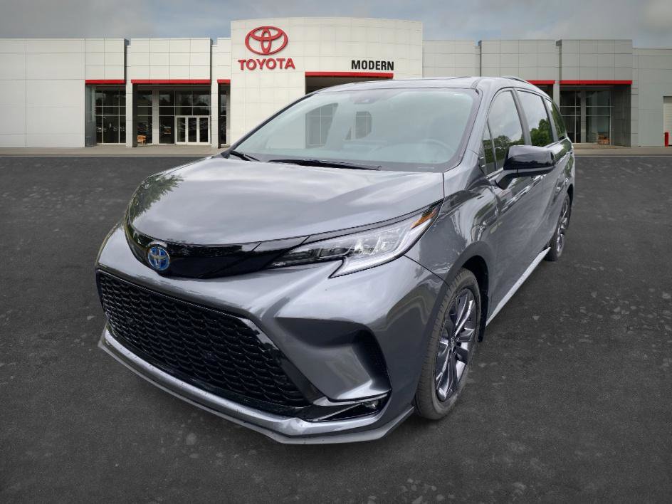 Certified 2025 Toyota Sienna XSE w/ XSE Plus Package