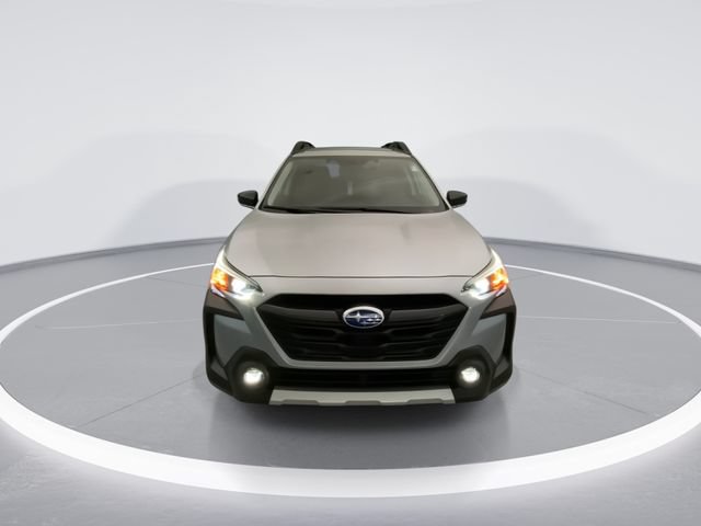 Used 2025 Subaru Outback Limited XT AWD/4WD image 7