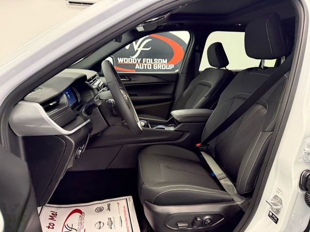 New 2026 Jeep Grand Cherokee L Laredo image 12