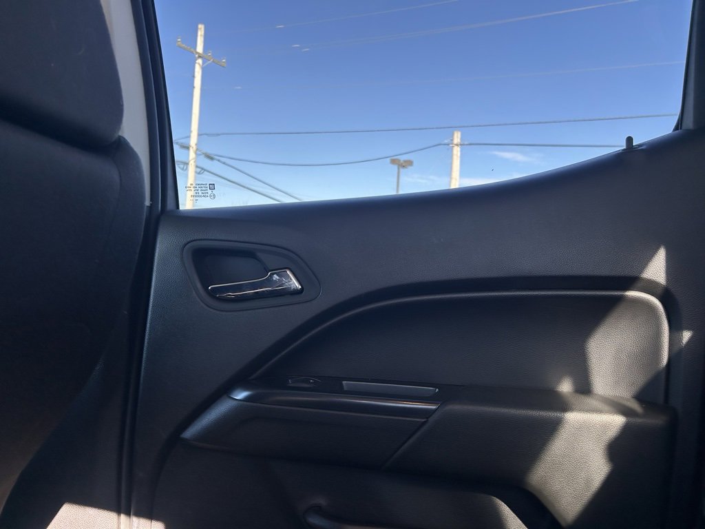 Used 2016 Chevrolet Colorado LT w/ LT Convenience Package image 30