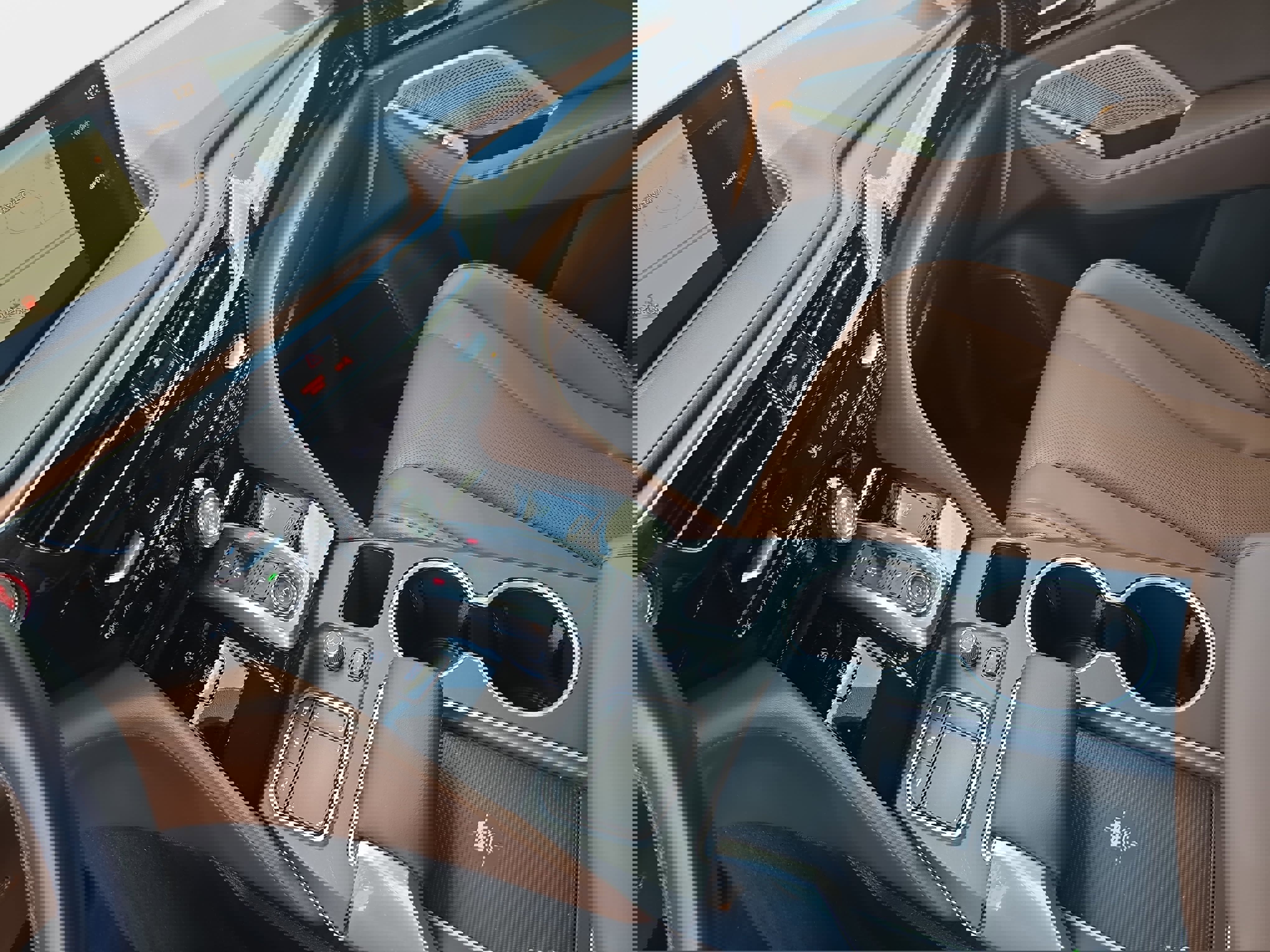 Certified 2023 Acura MDX FWD w/ Technology Package image 24