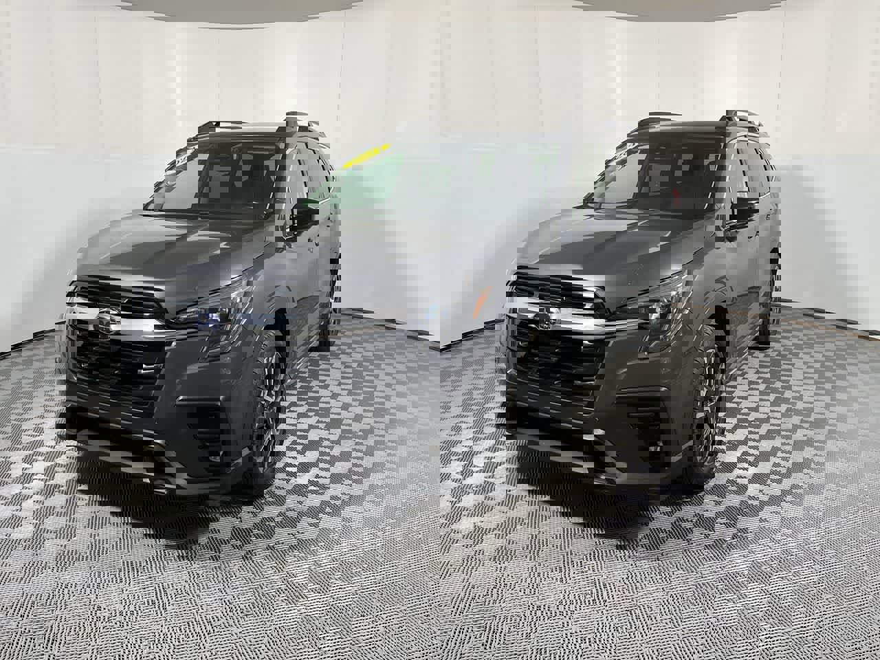 Used 2024 Subaru Ascent Limited image 4