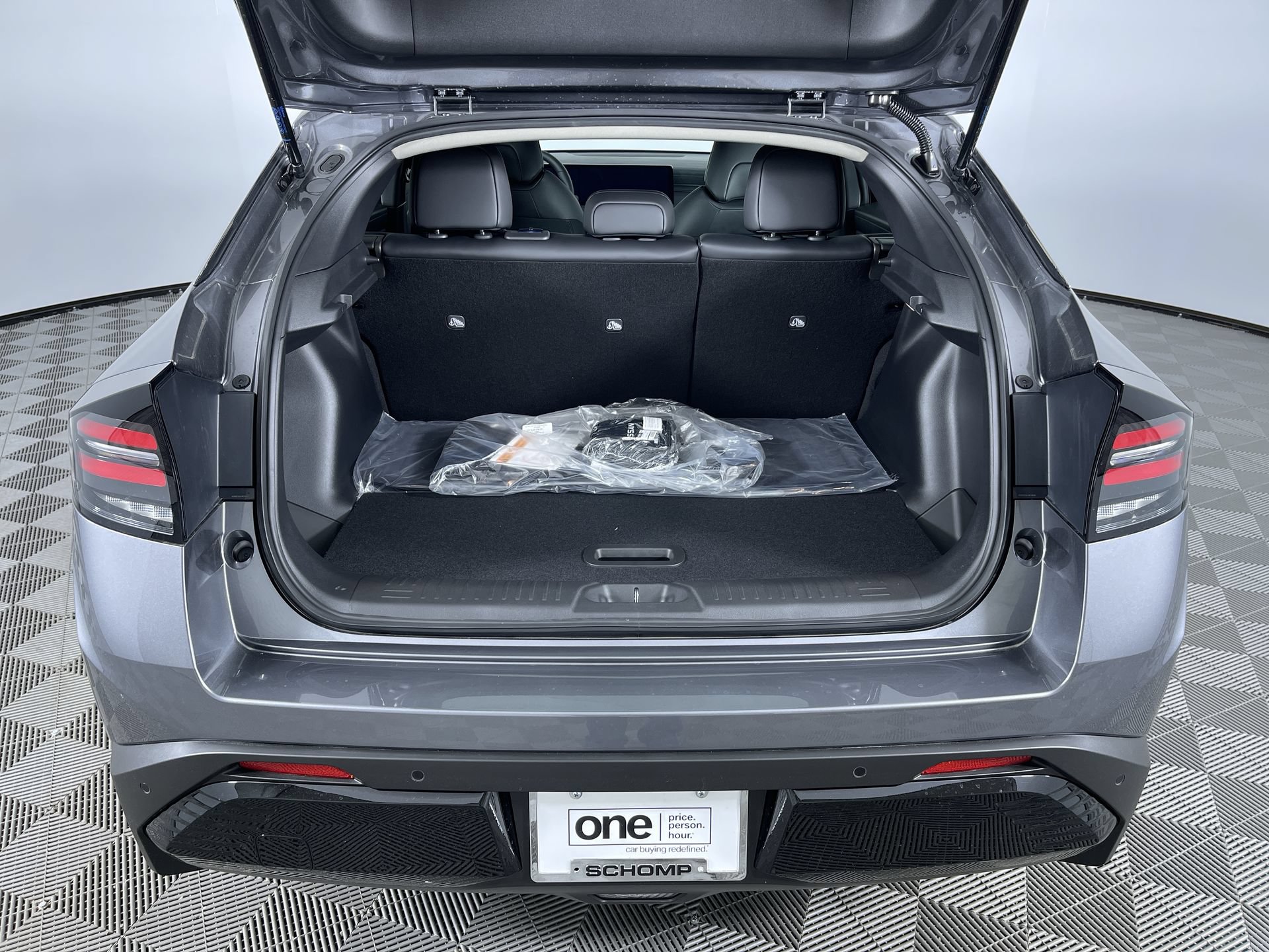 New 2026 Nissan Leaf SV+ w/ Floor Mat Package (SV+) FWD image 23