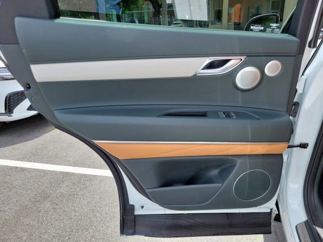 Used 2026 Genesis GV80 3.5T Prestige image 12