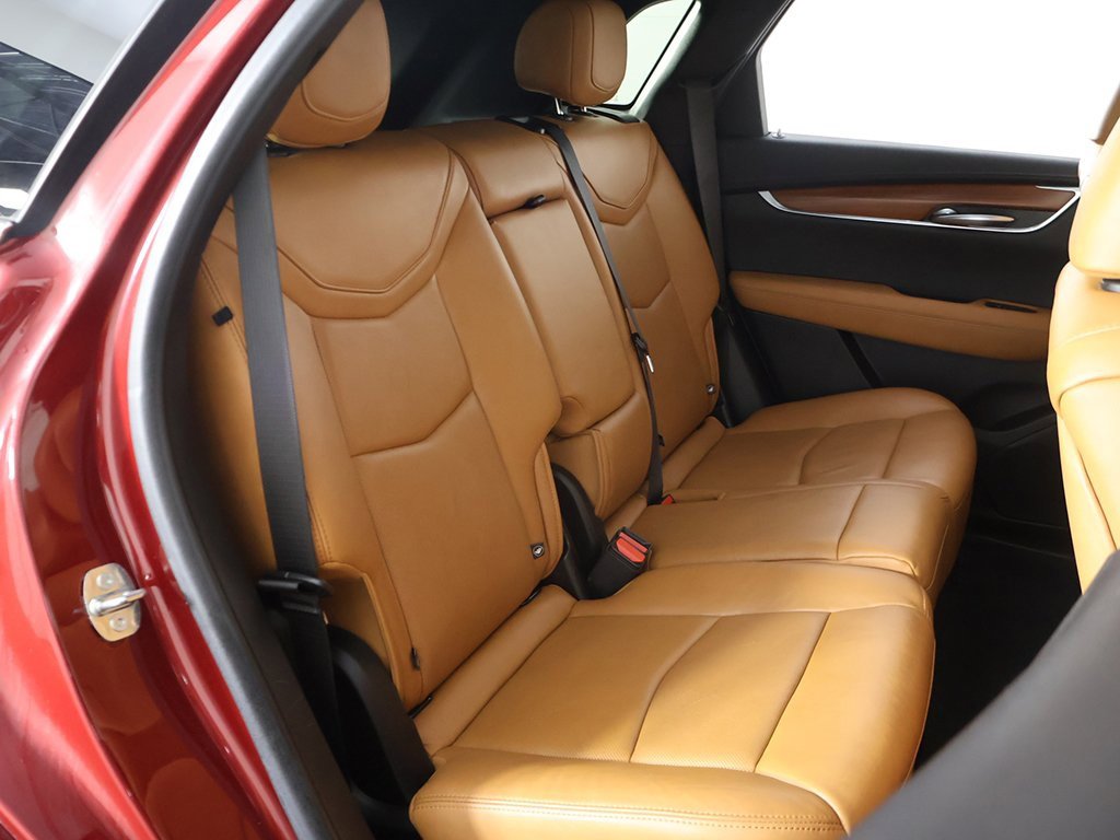 Used 2020 Cadillac XT5 Premium Luxury image 32