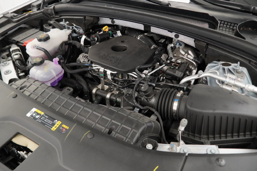 New 2026 Jeep Grand Cherokee Altitude AWD/4WD image 36