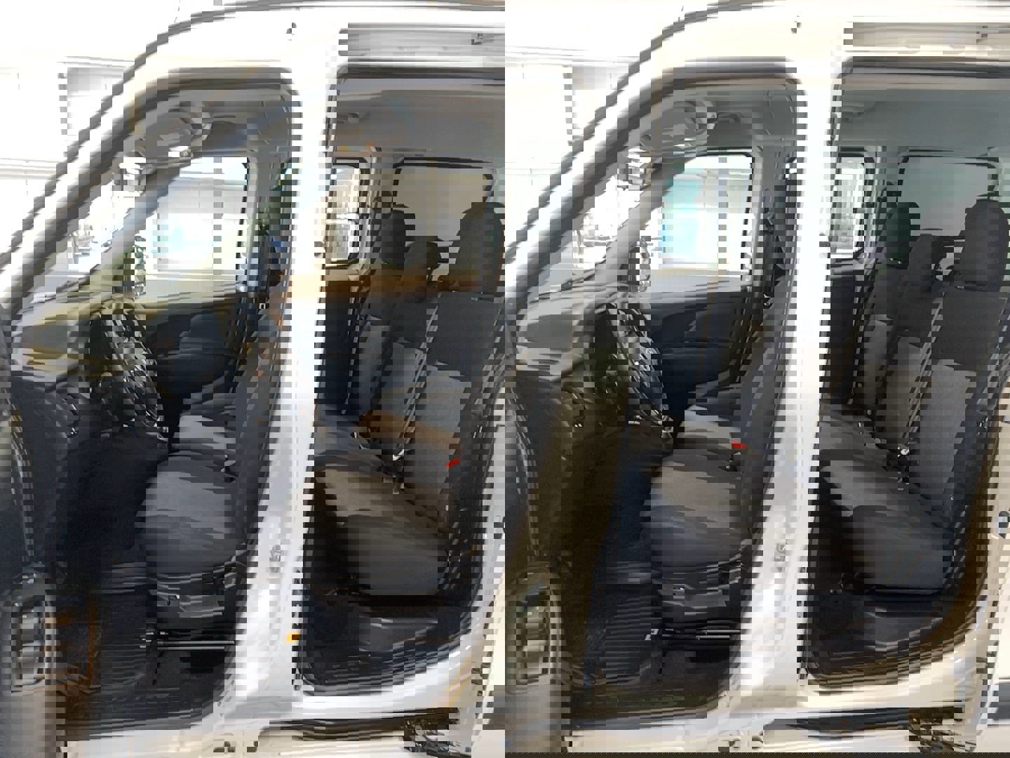 Used 2022 RAM ProMaster City Wagon image 16