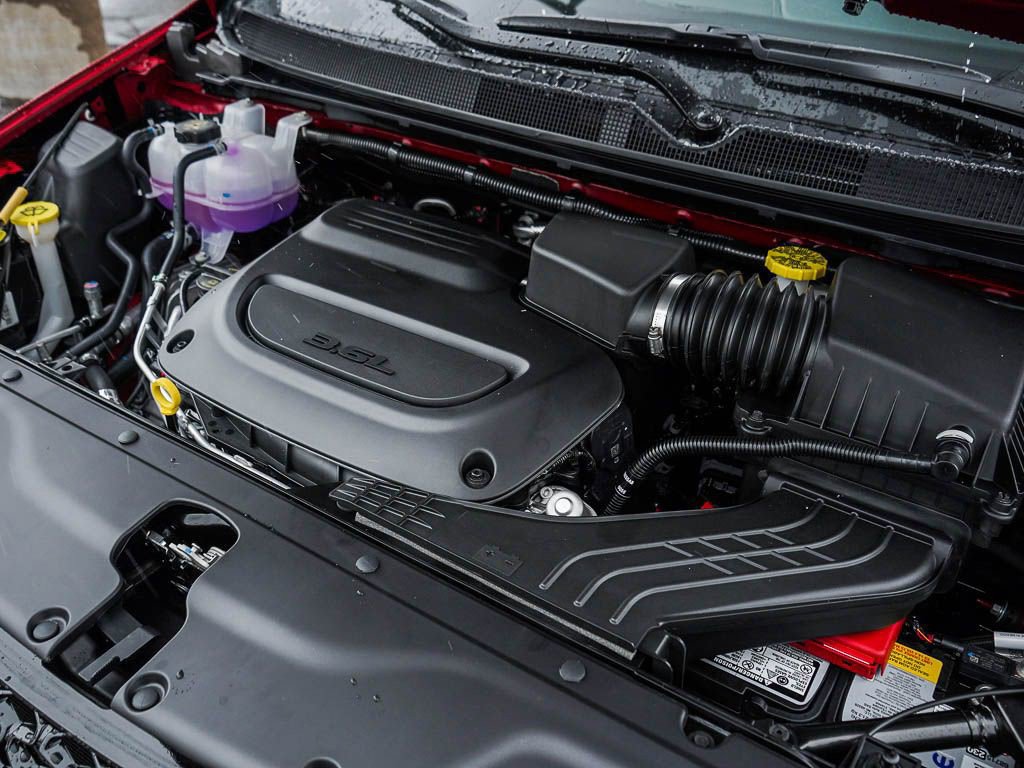 New 2026 Chrysler Pacifica Limited image 7