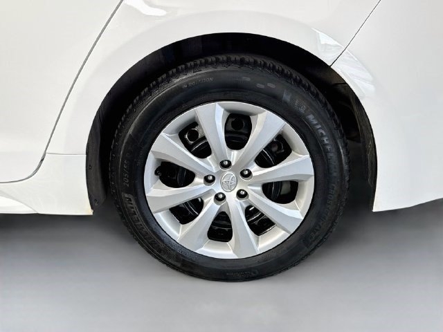 Used 2020 Toyota Corolla LE FWD image 35
