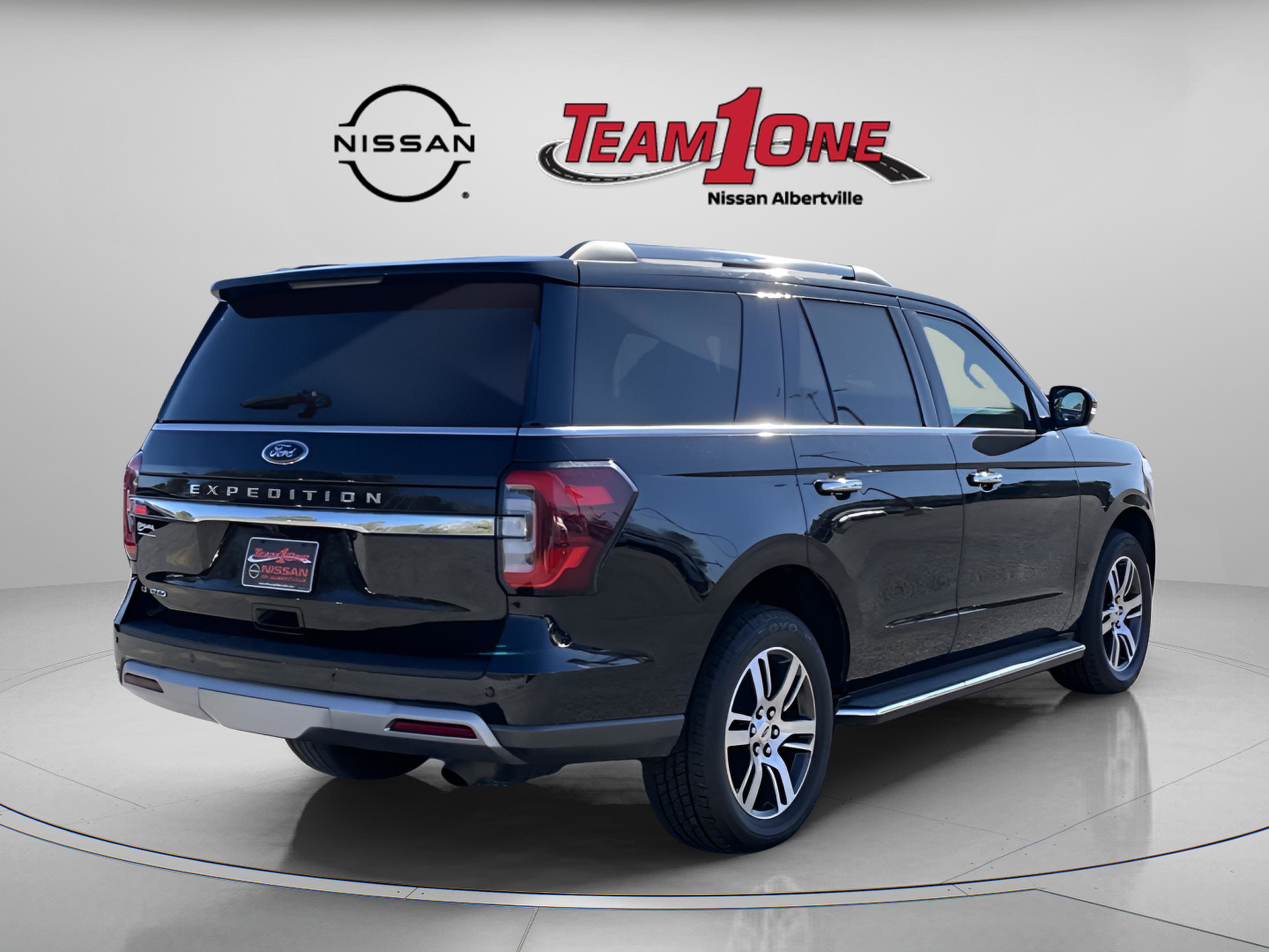 Used 2023 Ford Expedition Limited image 6