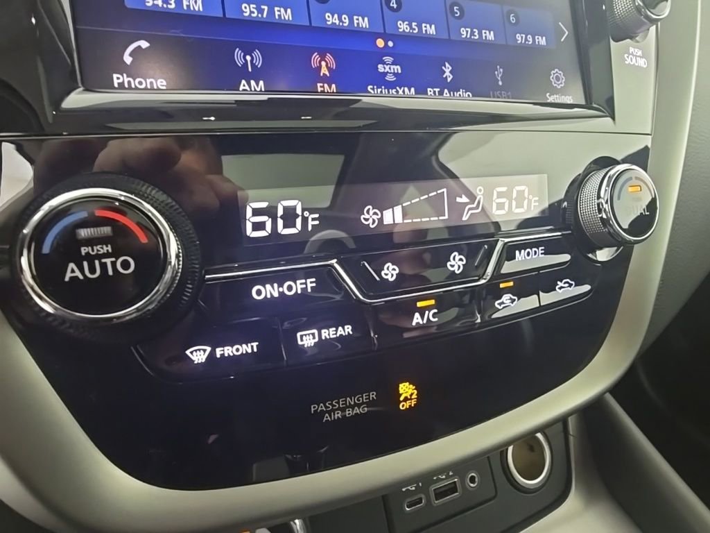 Used 2023 Nissan Murano SL w/ SL Moonroof Package image 21