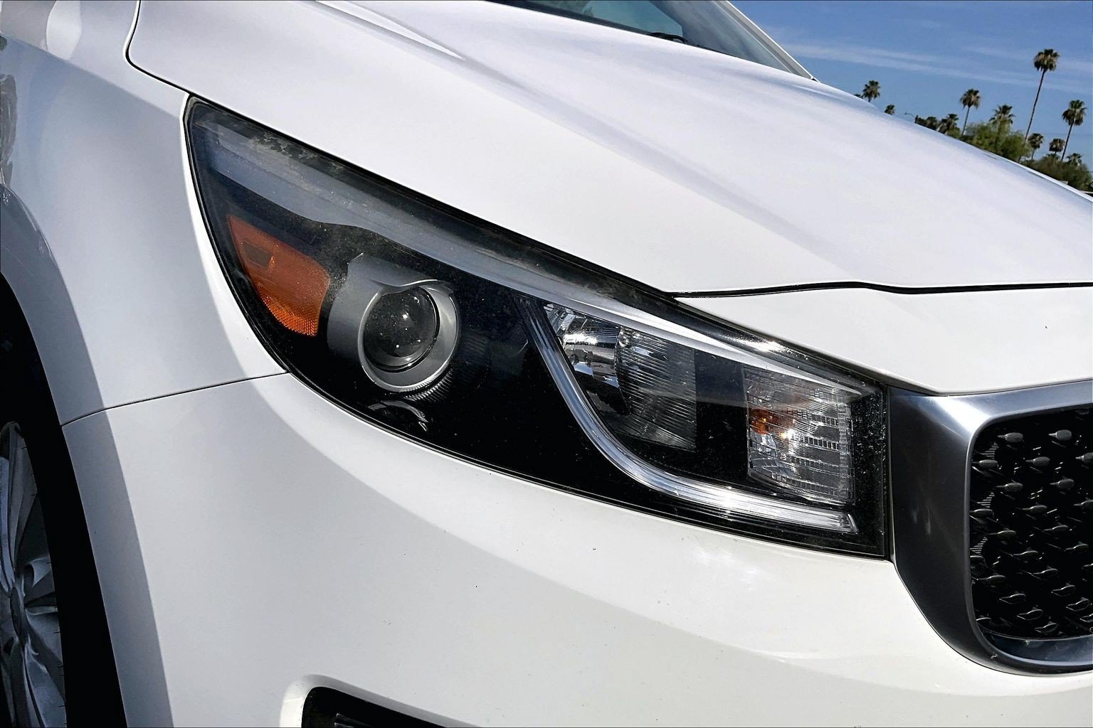 Used 2018 Kia Sedona L FWD image 30