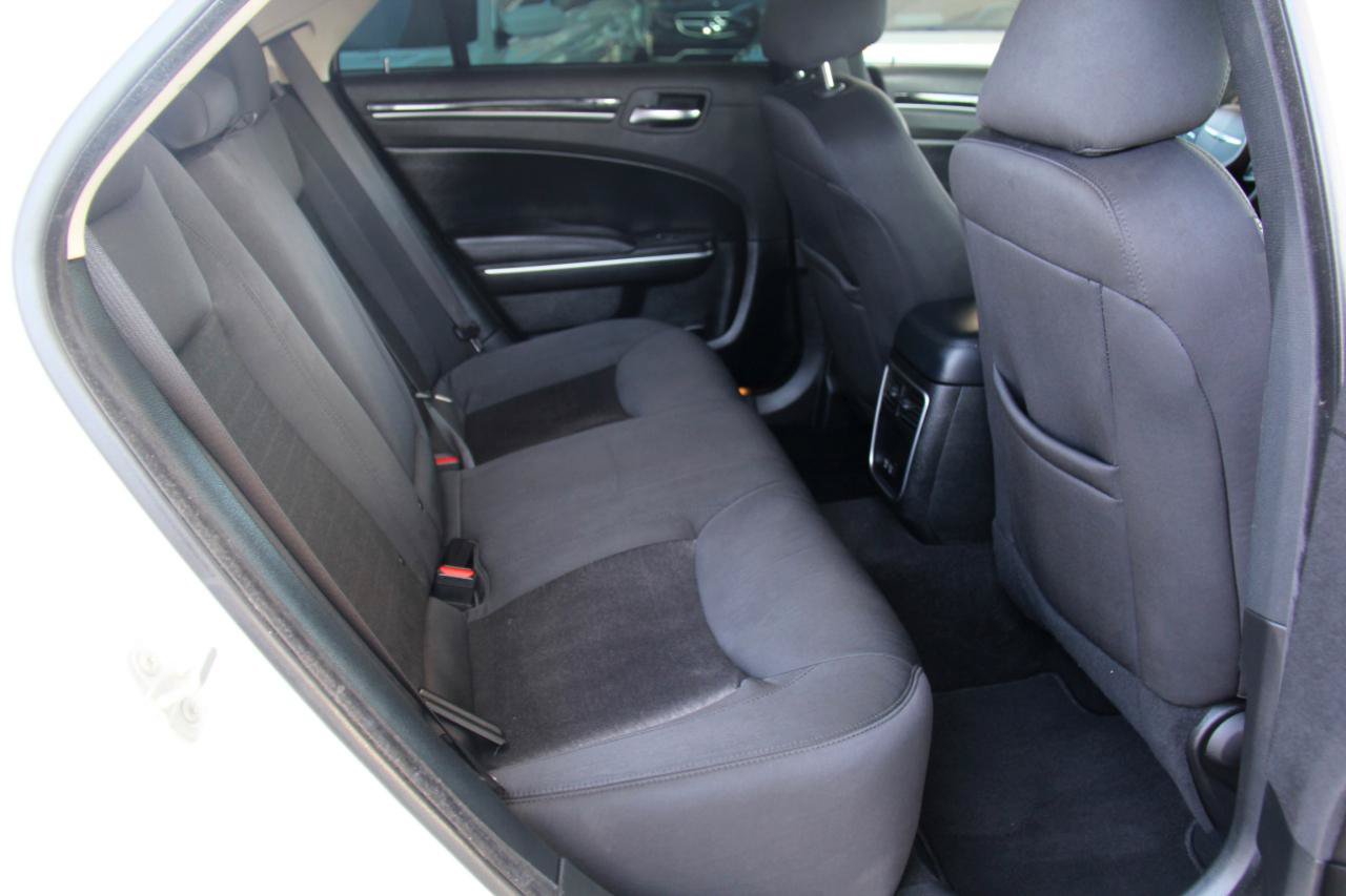 Used 2023 Chrysler 300 Touring w/ Sport Appearance Package RWD image 30
