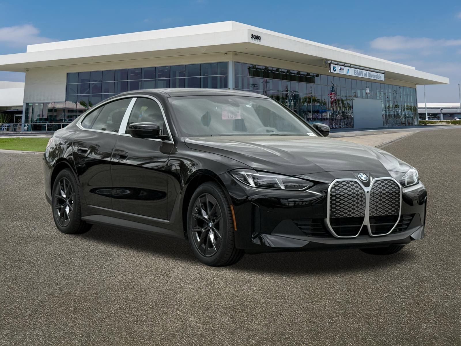 New 2026 BMW i4 eDrive40 w/ Premium Package RWD image 2
