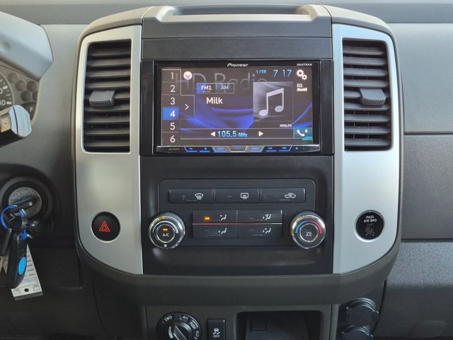 Used 2013 Nissan Xterra S AWD/4WD image 13