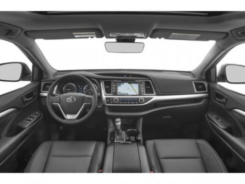 Used 2019 Toyota Highlander XLE AWD/4WD image 8