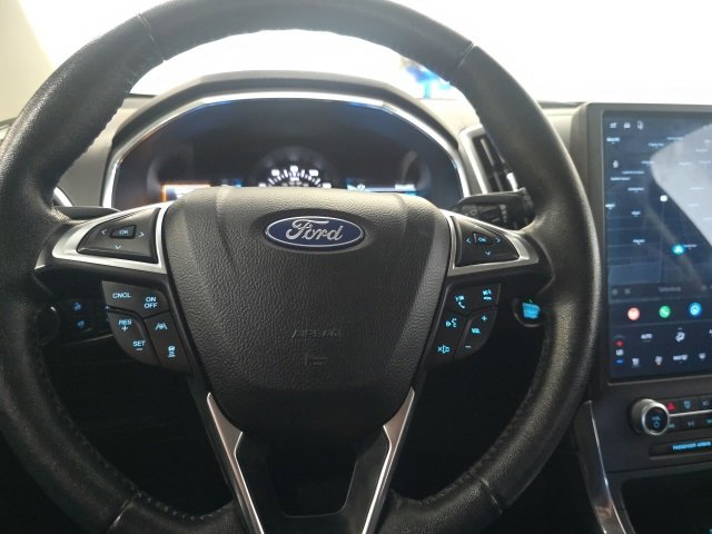 Used 2021 Ford Edge Titanium w/ Equipment Group 301A image 23