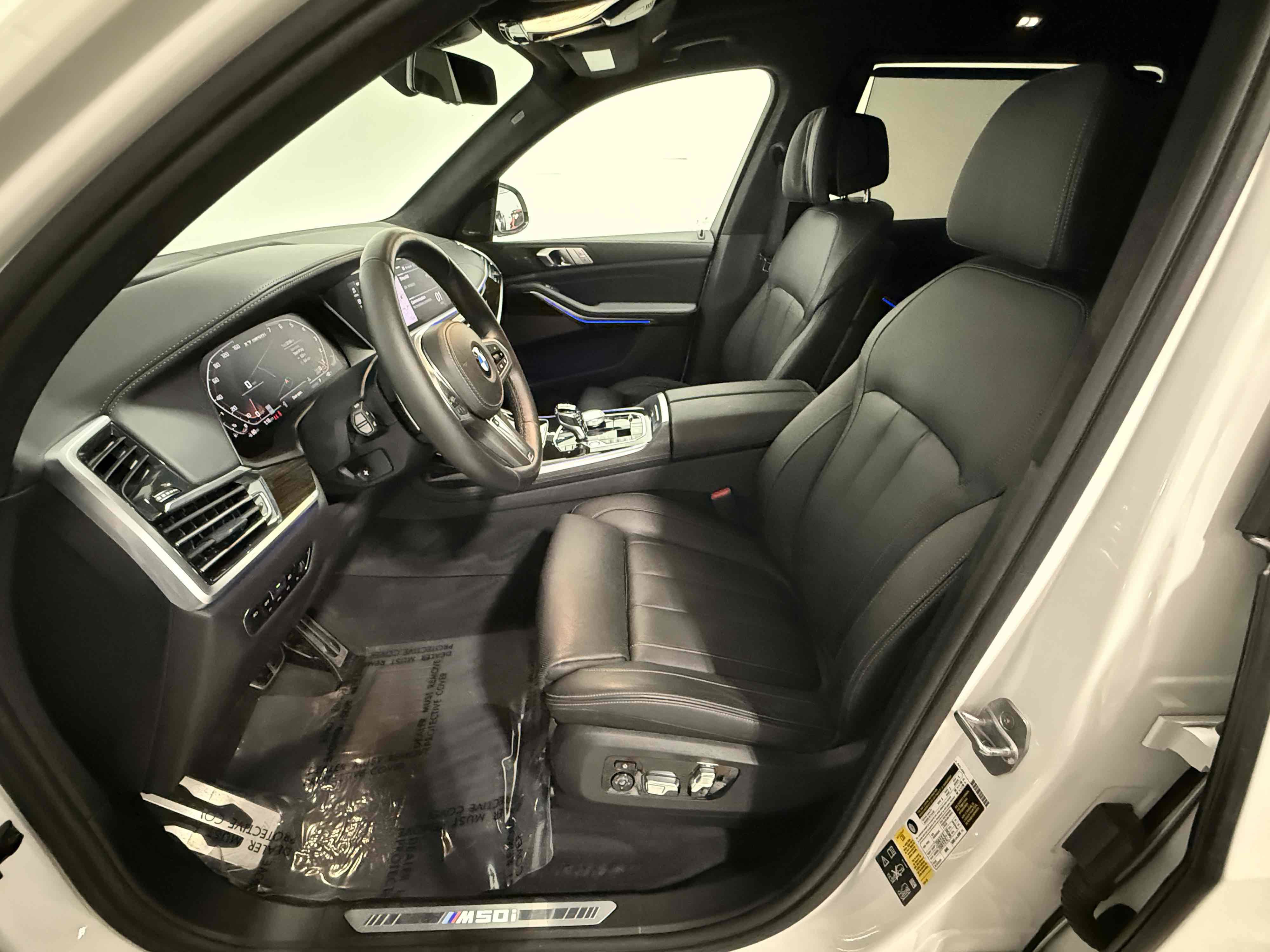 Used 2020 BMW X7 M50i w/ Executive Package AWD/4WD image 8