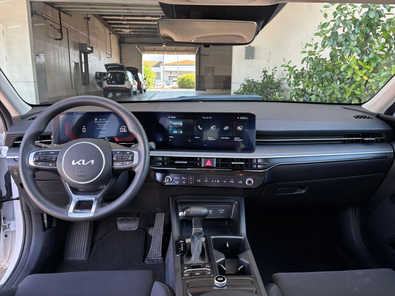 Used 2025 Kia K5 LXS FWD image 32