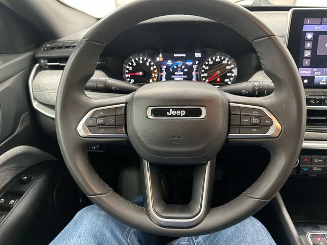 Used 2024 Jeep Compass Latitude AWD/4WD image 12