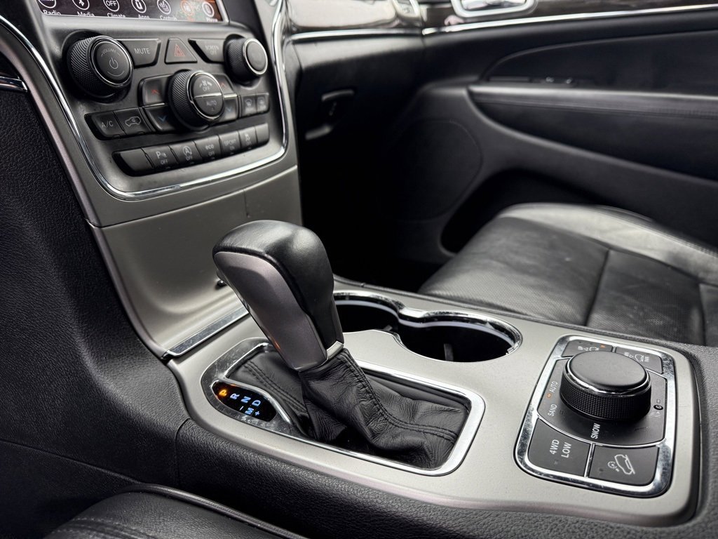 Used 2018 Jeep Grand Cherokee Overland image 34