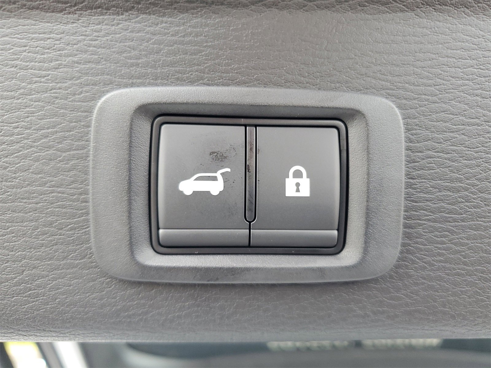 New 2025 Mitsubishi Outlander SEL image 31